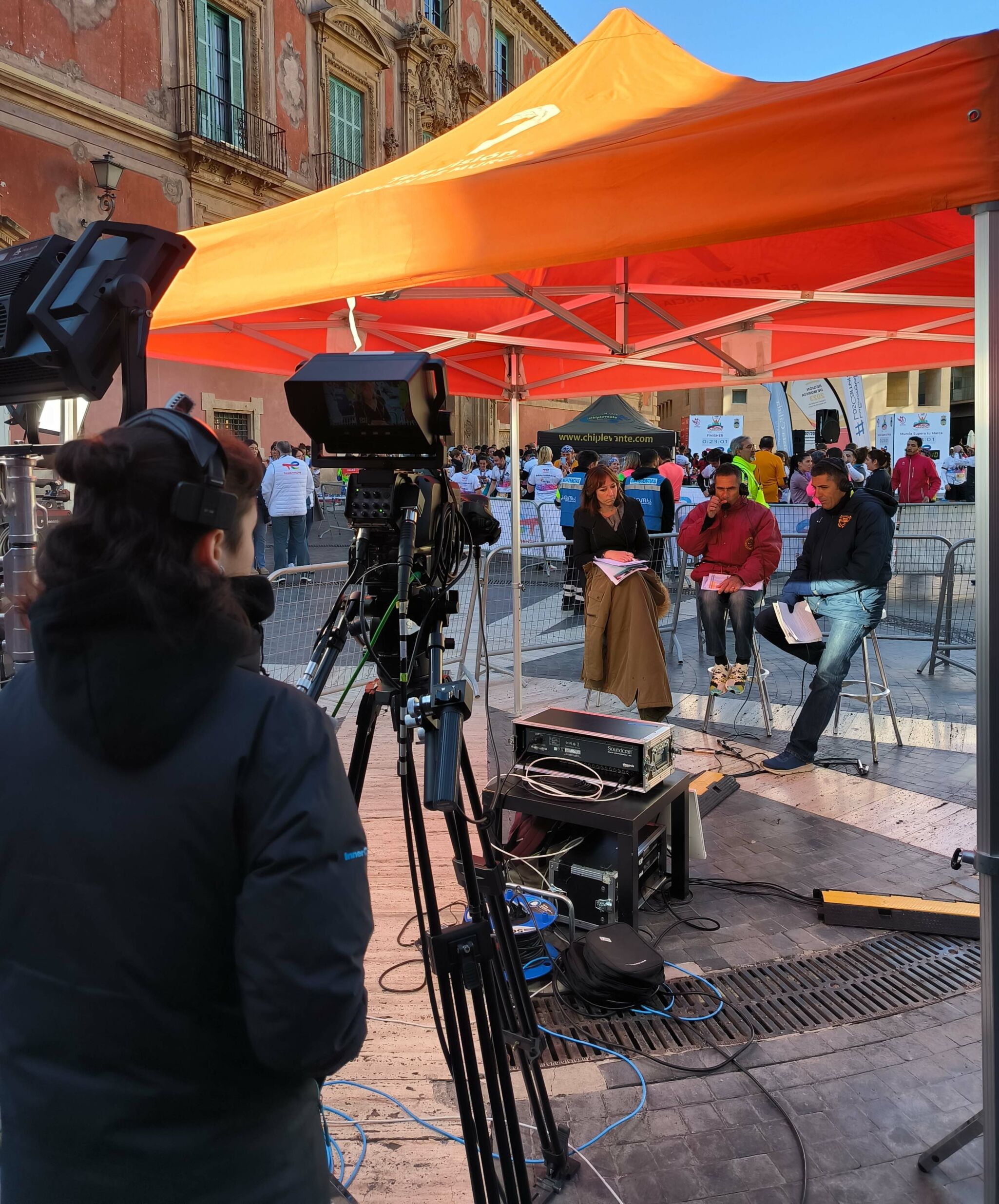 sinopsis media retransmitiendo la maratón de murcia 2023